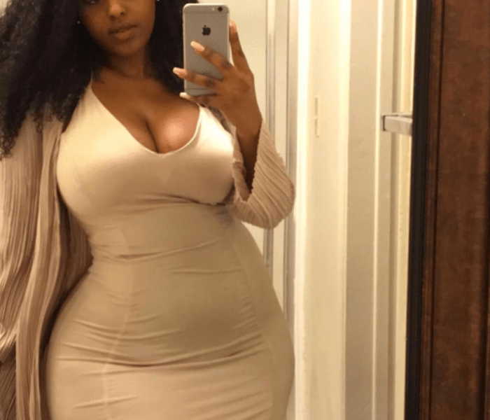 This Rich Sugar Mummy In Texas, USA Needs A Man – Connect Her On WhatsApp